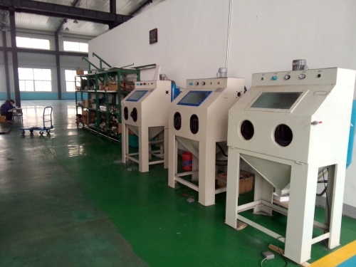 Sandblasting machine